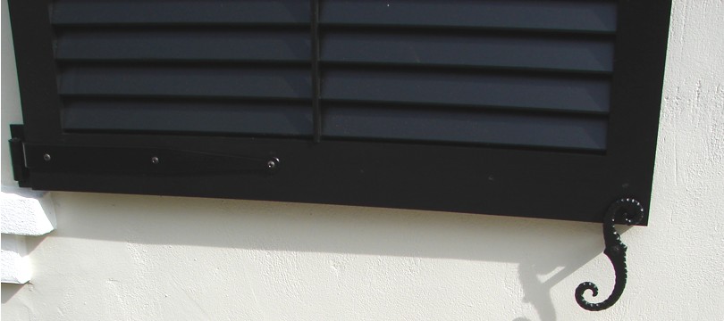 Exterior shutters