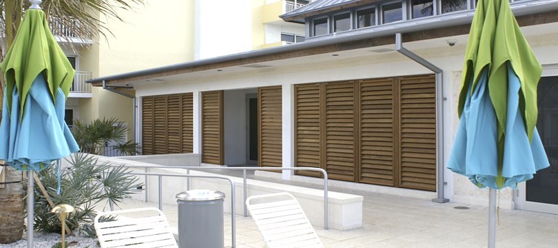 Exterior wood true louver colonial shutters